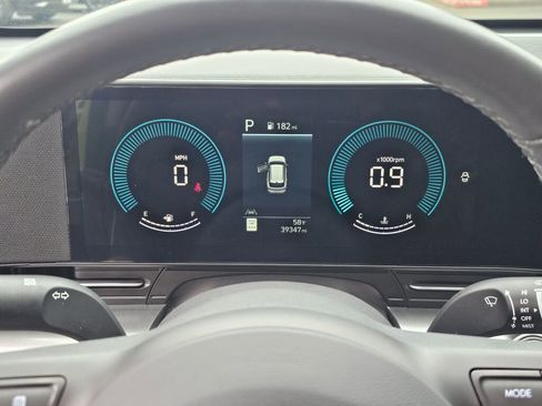 Used 2024 Hyundai Kona SEL FWD image 28