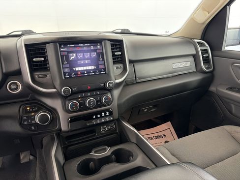 Used 2020 RAM 1500 Big Horn AWD/4WD image 4