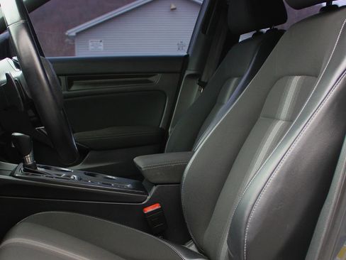 Used 2022 Honda Civic Sport image 14