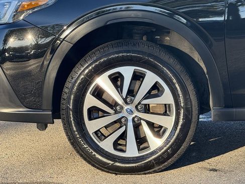Certified 2022 Subaru Outback Premium image 11