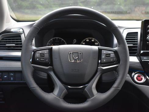 New 2026 Honda Odyssey Elite image 18