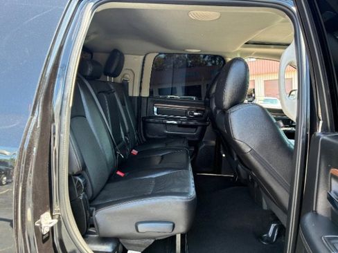 Used 2017 RAM 3500 Laramie image 31