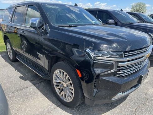 Used 2023 Chevrolet Tahoe Premier w/ Premium Package 2 AWD/4WD image 2