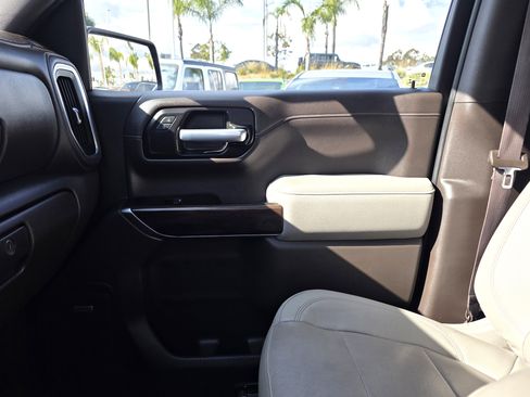 Used 2022 GMC Sierra 1500 SLT image 13