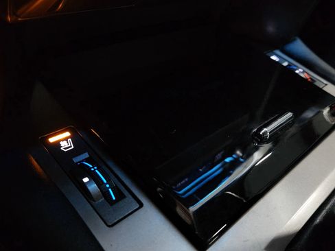 Used 2015 Lexus GX 460 image 37