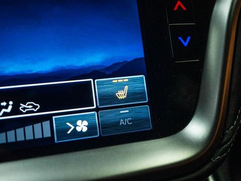Used 2023 Subaru Outback Premium AWD/4WD image 23