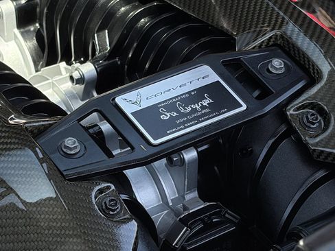 Used 2025 Chevrolet Corvette Z06 RWD image 14