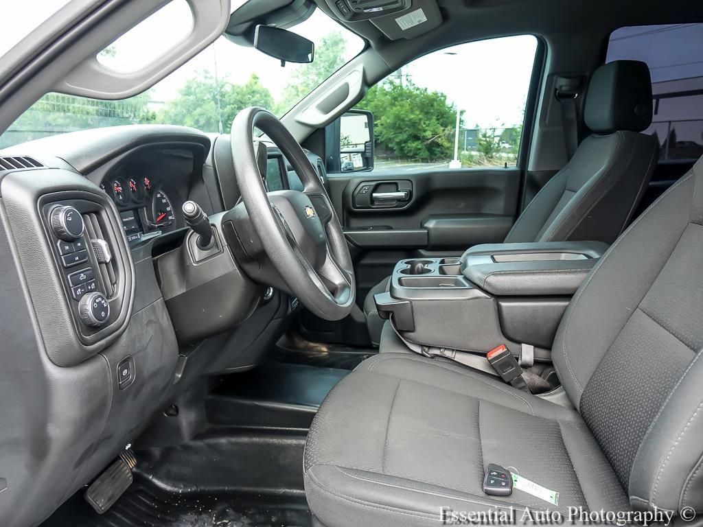Used 2024 Chevrolet Silverado 3500 W/T AWD/4WD image 10