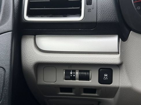 Used 2018 Subaru Forester 2.5i Premium w/ Popular Package #2A AWD/4WD image 21
