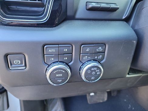 New 2026 GMC Sierra 1500 AT4 w/ AT4 Premium Package AWD/4WD image 26