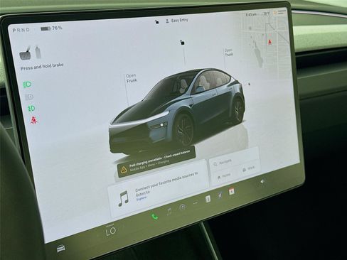 Used 2026 Tesla Model Y Long Range AWD/4WD image 8