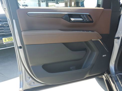 New 2026 Chevrolet Tahoe High Country AWD/4WD image 20