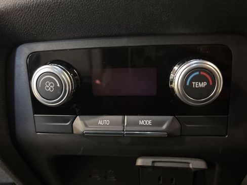 Used 2026 GMC Acadia Elevation w/ Elevation Premium Package FWD image 18
