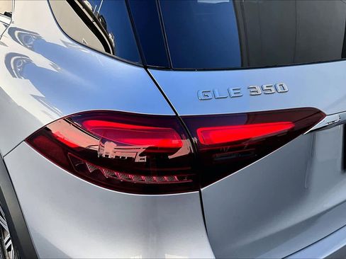 Used 2025 Mercedes-Benz GLE 350 4MATIC image 27