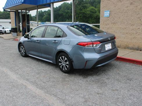 Used 2022 Toyota Corolla LE FWD image 4