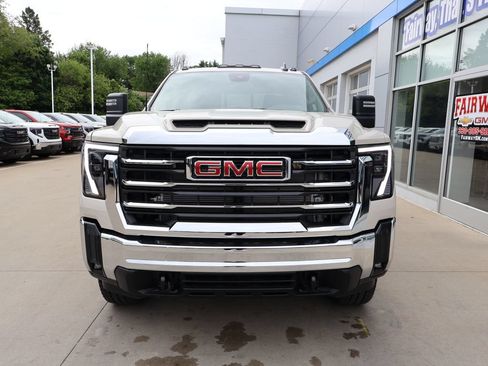 New 2026 GMC Sierra 2500 SLE w/ Max Trailering Package AWD/4WD image 5