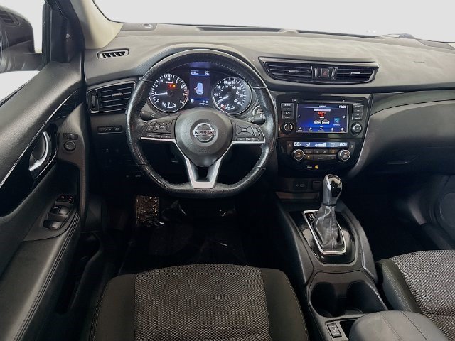 Used 2021 Nissan Rogue Sport SV AWD/4WD image 16