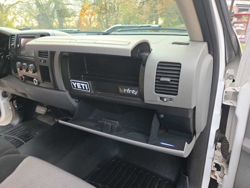 Used 2007 GMC Sierra 1500 W/T image 24