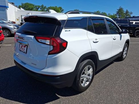 Used 2022 GMC Terrain SLE w/ Driver Convenience Package AWD/4WD image 6