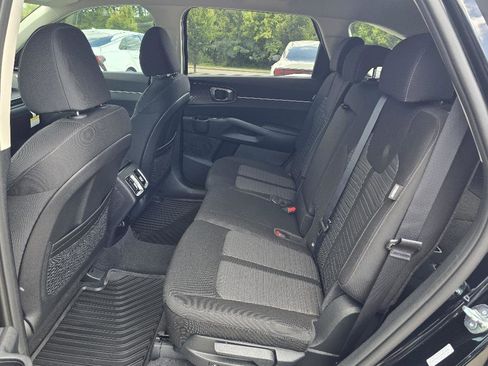 New 2026 Kia Sorento LX FWD image 4