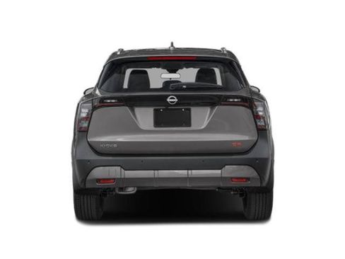 Used 2025 Nissan Kicks SR FWD image 8