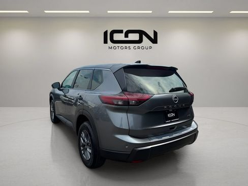 Used 2024 Nissan Rogue S AWD/4WD image 3
