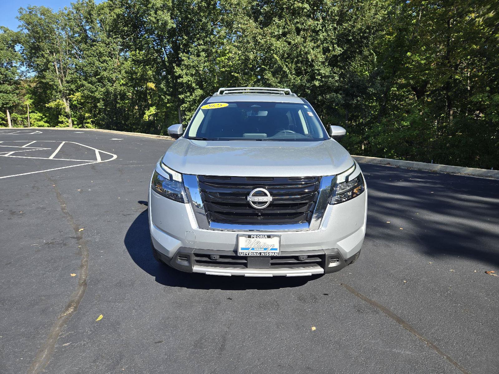 Used 2025 Nissan Pathfinder SL AWD/4WD image 7