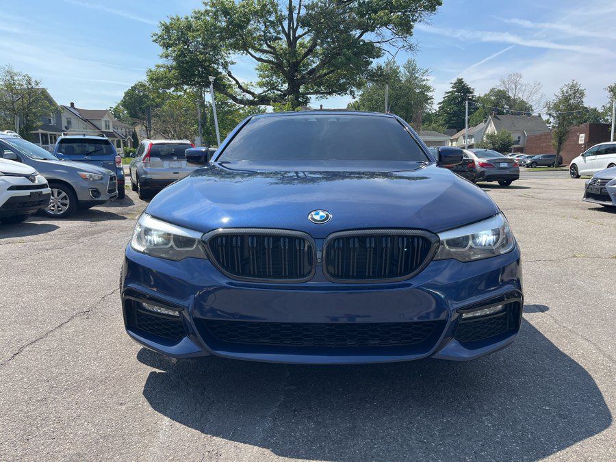 Used 2018 BMW 540i xDrive AWD/4WD image 2
