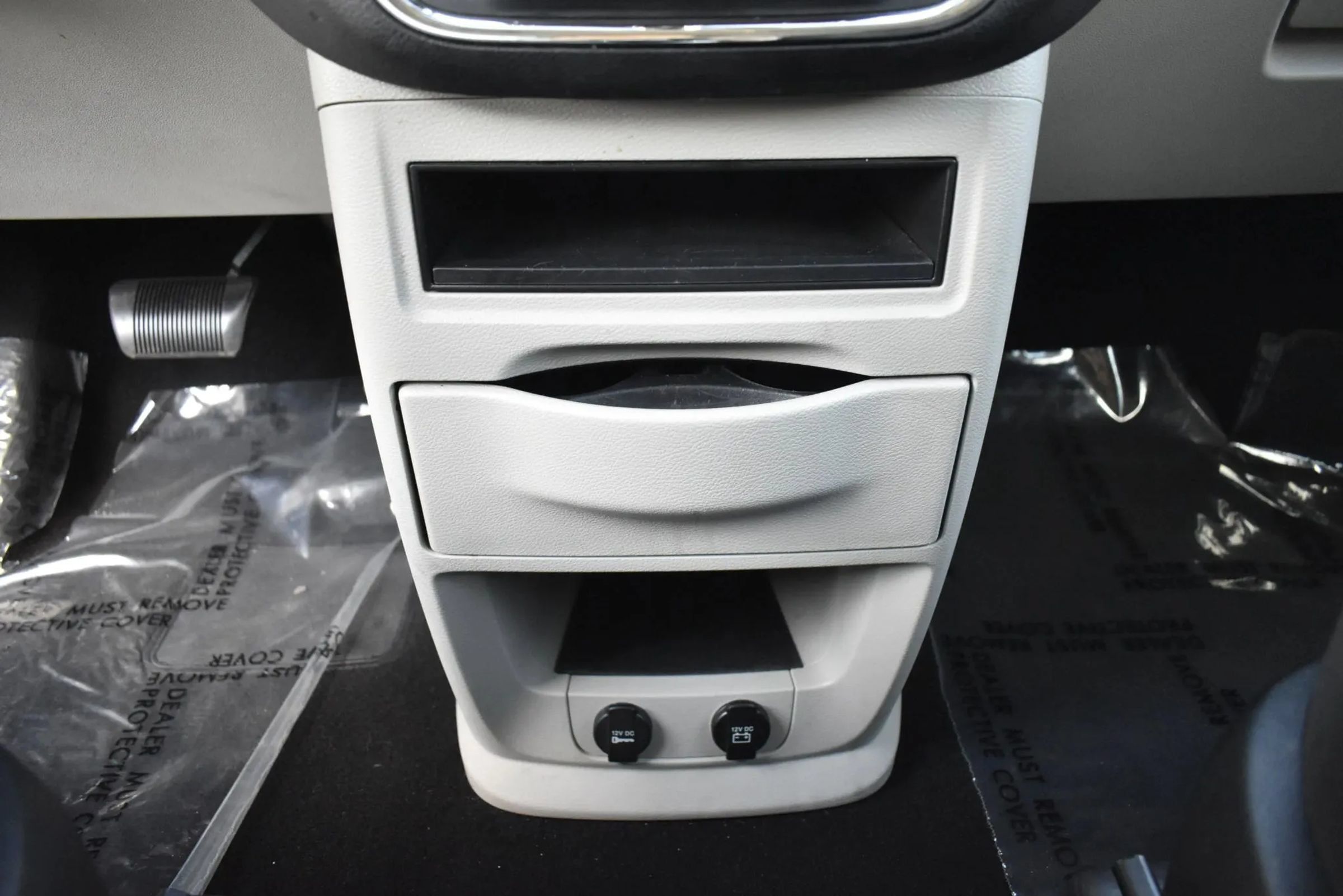 Used 2013 Dodge Grand Caravan American Value Package FWD image 29