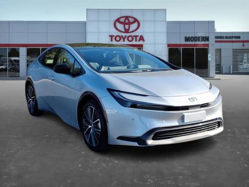 Certified 2025 Toyota Prius Limited image 8