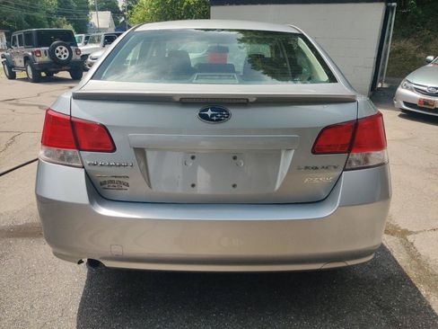 Used 2012 Subaru Legacy 2.5i Premium w/ All-Weather Pkg AWD/4WD image 5