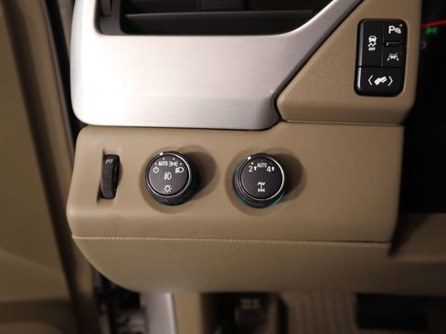 Used 2020 GMC Yukon SLT w/ Open Road Package image 10