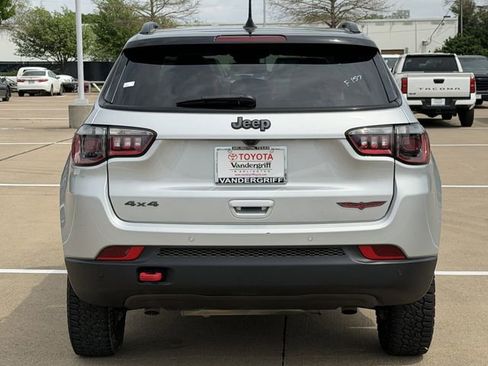Used 2025 Jeep Compass Trailhawk image 7