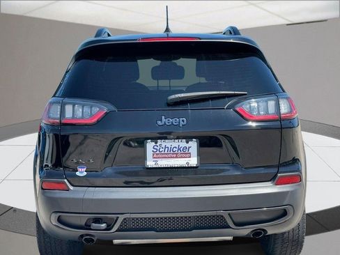 Used 2020 Jeep Cherokee Latitude image 4