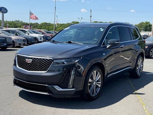 Used 2022 Cadillac XT6 Premium Luxury FWD image 9