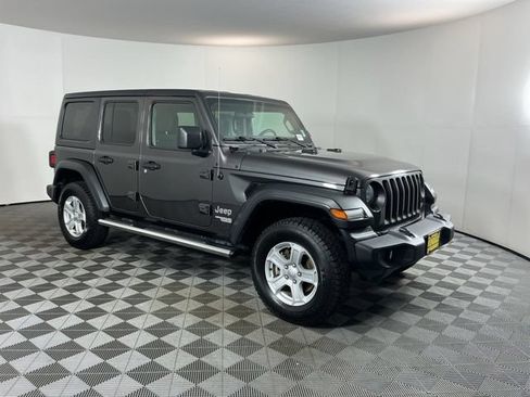 Used 2020 Jeep Wrangler Unlimited Sport S AWD/4WD image 3