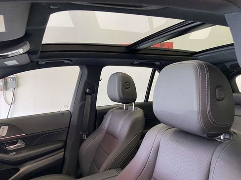 Used 2025 Mercedes-Benz GLE 350 4MATIC w/ AMG Line Exterior image 13