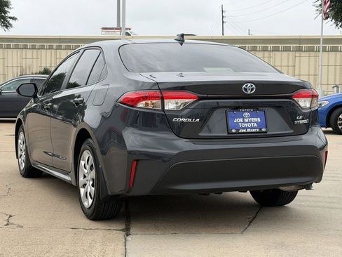 Used 2024 Toyota Corolla LE FWD image 7