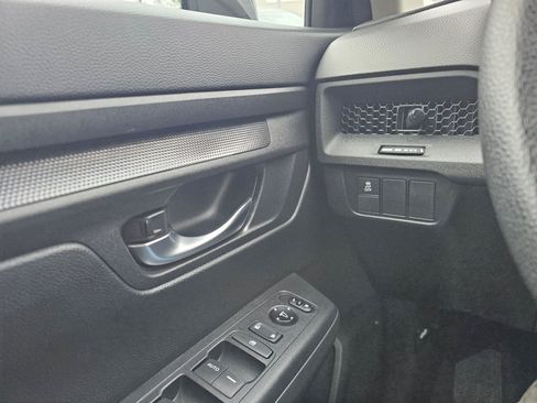 Certified 2025 Honda CR-V LX image 32