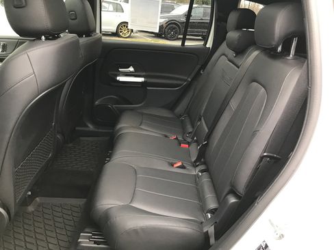 Used 2023 Mercedes-Benz GLB 250 4MATIC image 28