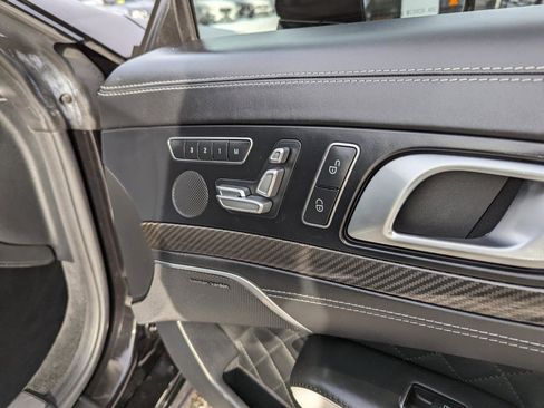 Used 2016 Mercedes-Benz SL 63 AMG image 36