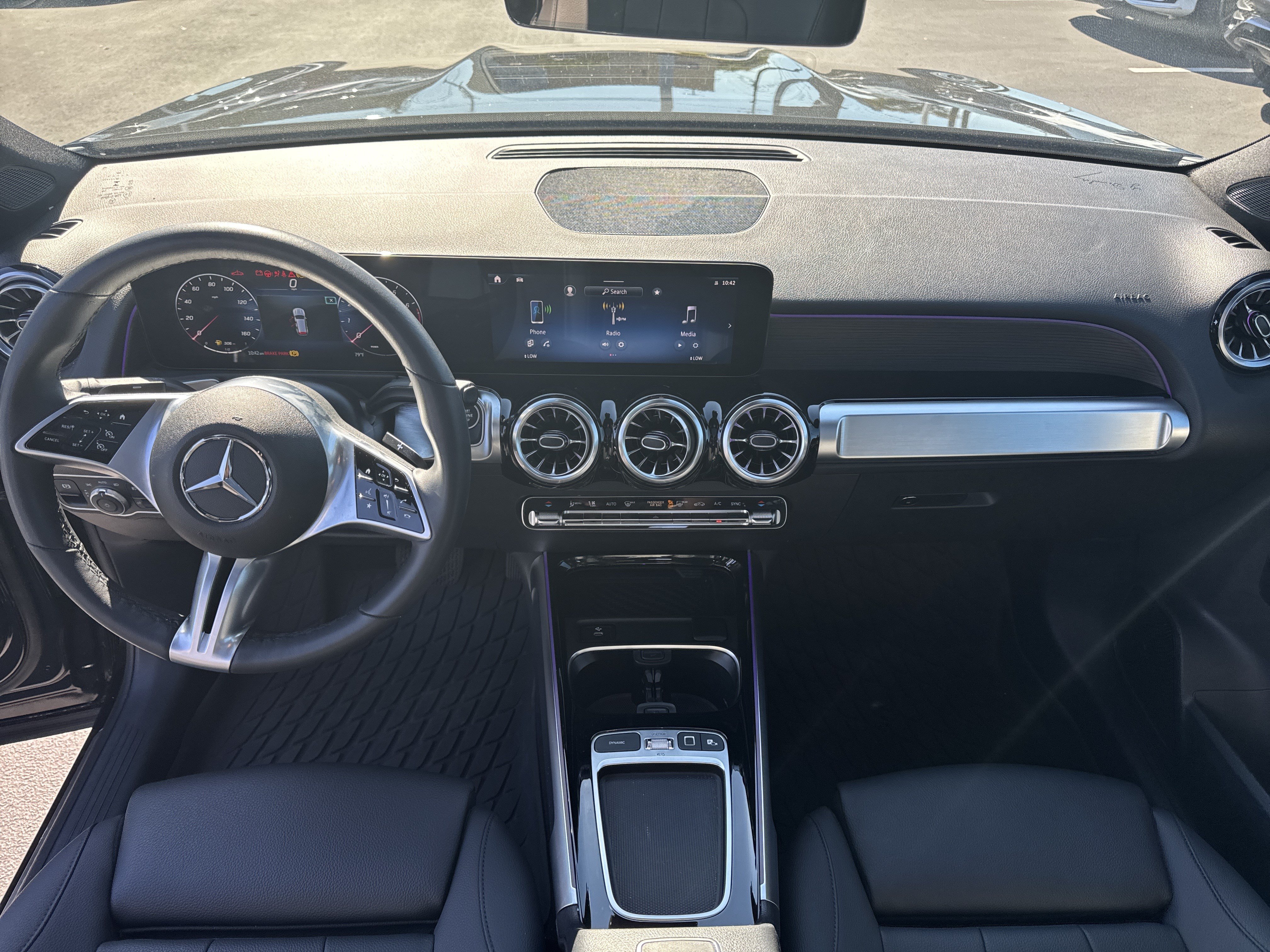 Used 2026 Mercedes-Benz GLB 250 4MATIC image 31
