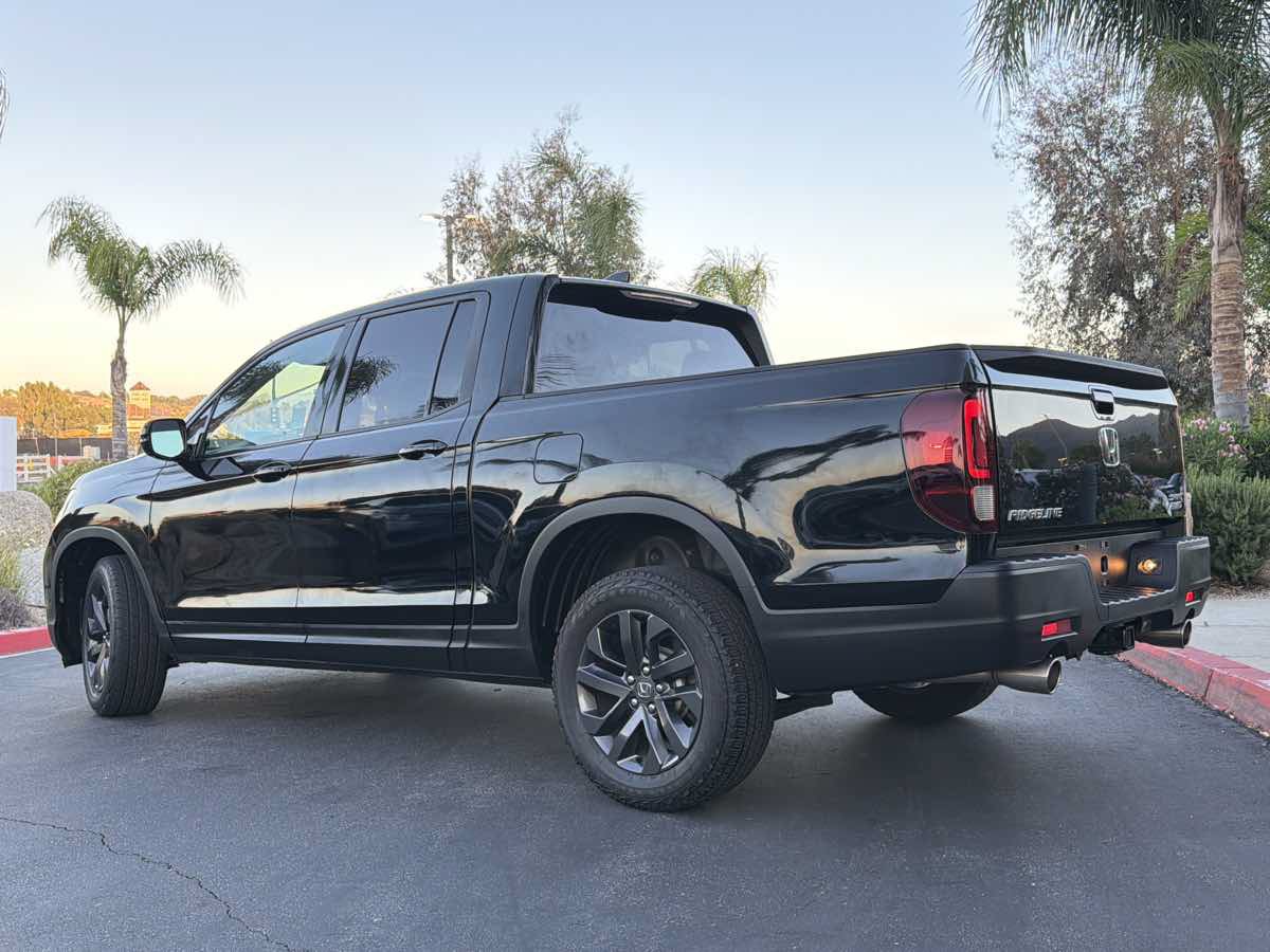 Used 2023 Honda Ridgeline Sport image 11