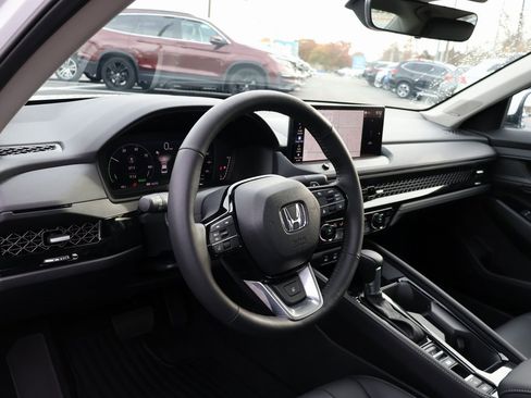 Certified 2025 Honda Accord Touring image 16