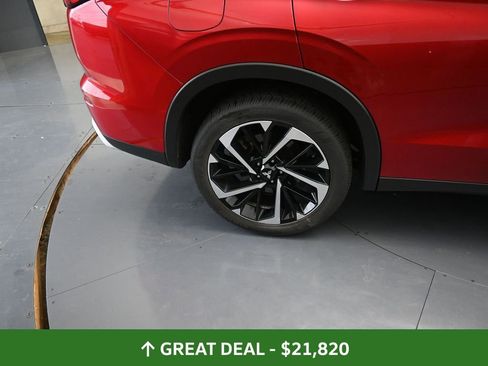 Used 2024 Mitsubishi Outlander SE image 24