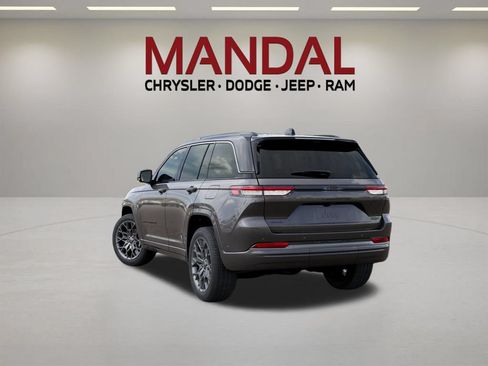 New 2026 Jeep Grand Cherokee Summit w/ Obsidian Package AWD/4WD image 3