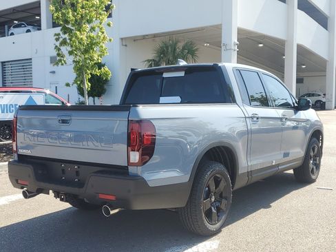 New 2026 Honda Ridgeline Black Edition image 3