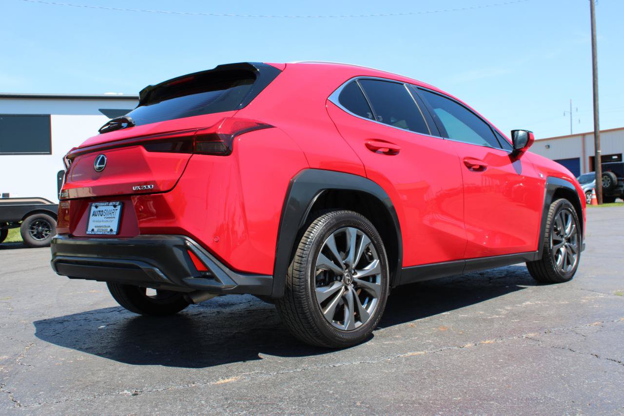 Used 2019 Lexus UX 200 F Sport w/ F Sport Premium Package FWD image 4