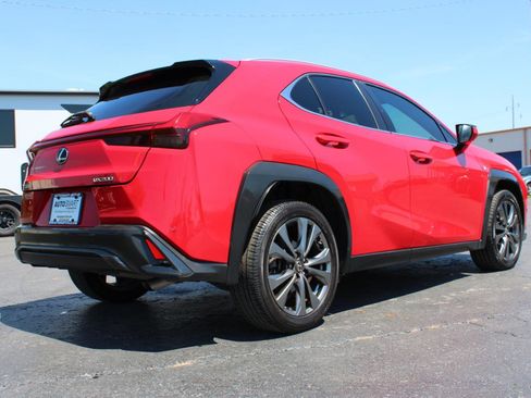 Used 2019 Lexus UX 200 F Sport w/ F Sport Premium Package FWD image 4