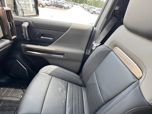 Used 2024 GMC Hummer EV 3X AWD/4WD image 29
